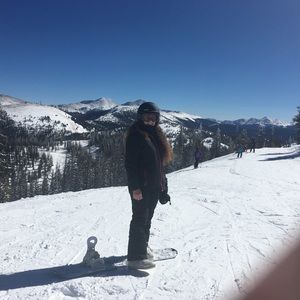 Meet your Posher, Danielle